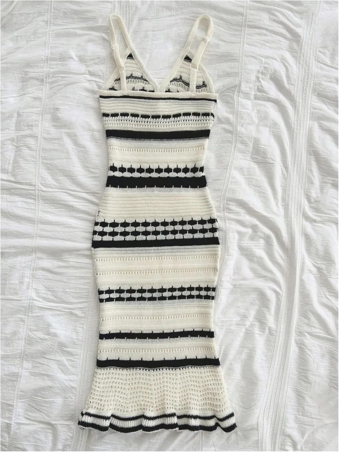 OYOANGLE Women's Striped Knitted V Neck Sleeveless Chemise Dresses Spaghetti Strap Bodycon Fishtail Midi Dresses